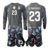 Argentina Emiliano Martinez #23 Målmand Hjemmebanetrøje Børn VM 2026 Lange ærmer (+ bukser)