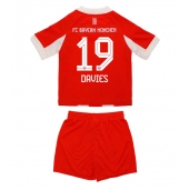 Bayern Munich Alphonso Davies #19 Hjemmebanetrøje Børn 2025-26 Kort ærmer (+ bukser)