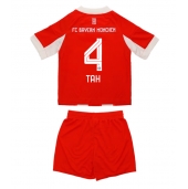 Bayern Munich Jonathan Tah #4 Hjemmebanetrøje Børn 2025-26 Kort ærmer (+ bukser)
