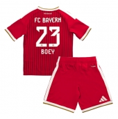 Bayern Munich Sacha Boey #23 Hjemmebanetrøje Børn 2026-27 Kort ærmer (+ bukser)