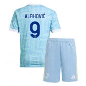 Juventus Dusan Vlahovic #9 Udebanetrøje Børn 2025-26 Kort ærmer (+ bukser)