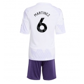 Manchester United Lisandro Martinez #6 Udebanetrøje Børn 2025-26 Kort ærmer (+ bukser)