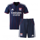 Olympique Lyonnais Udebanetrøje Børn 2025-26 Kort ærmer (+ bukser)